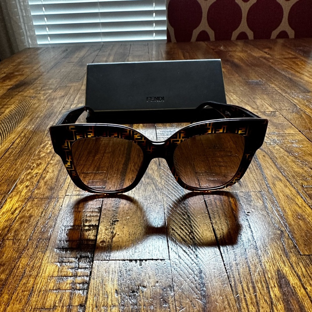 ***SOLD***AUTHENTIC FENDI SUNGLASSES